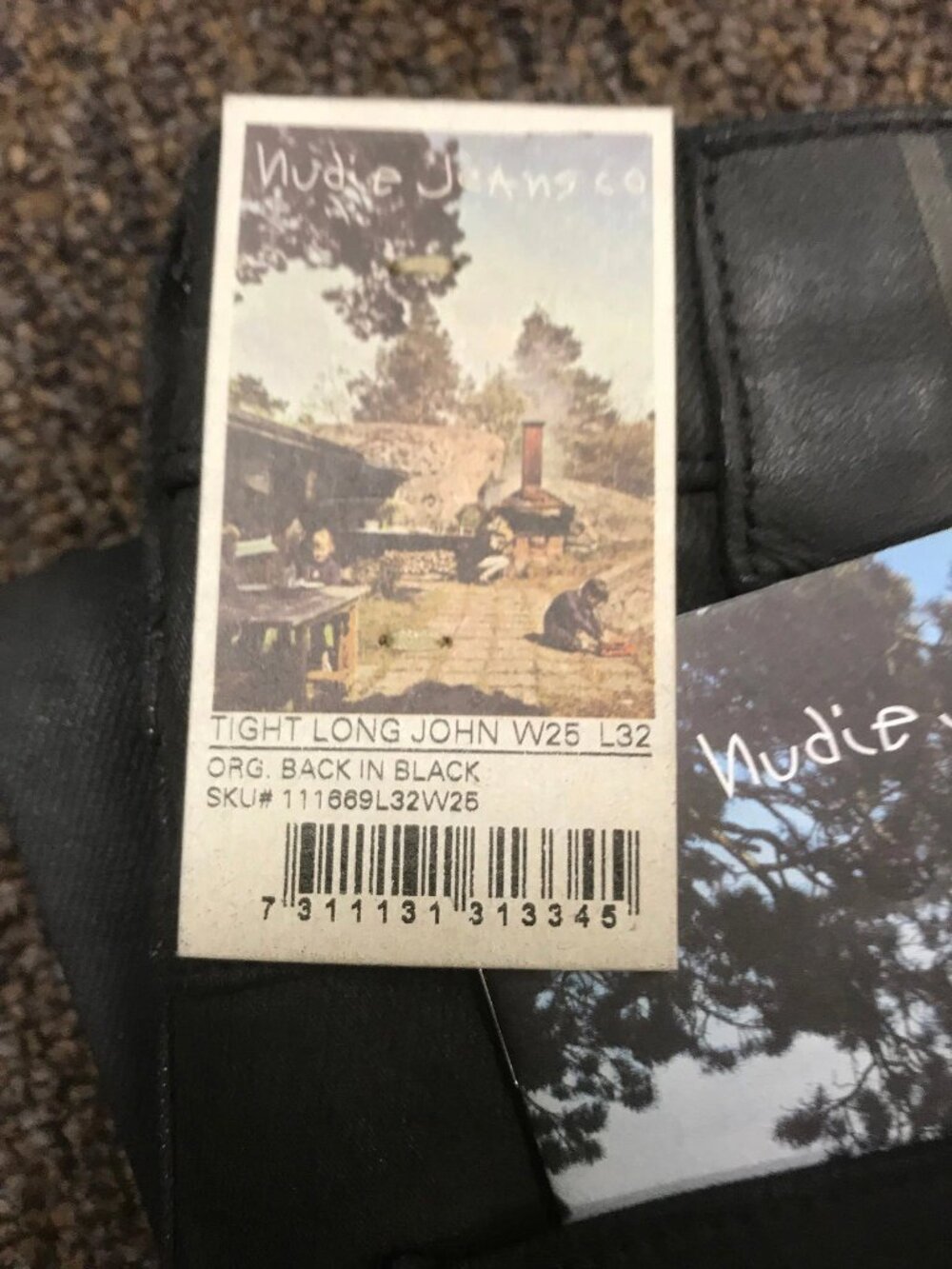 NUDIE JEANS